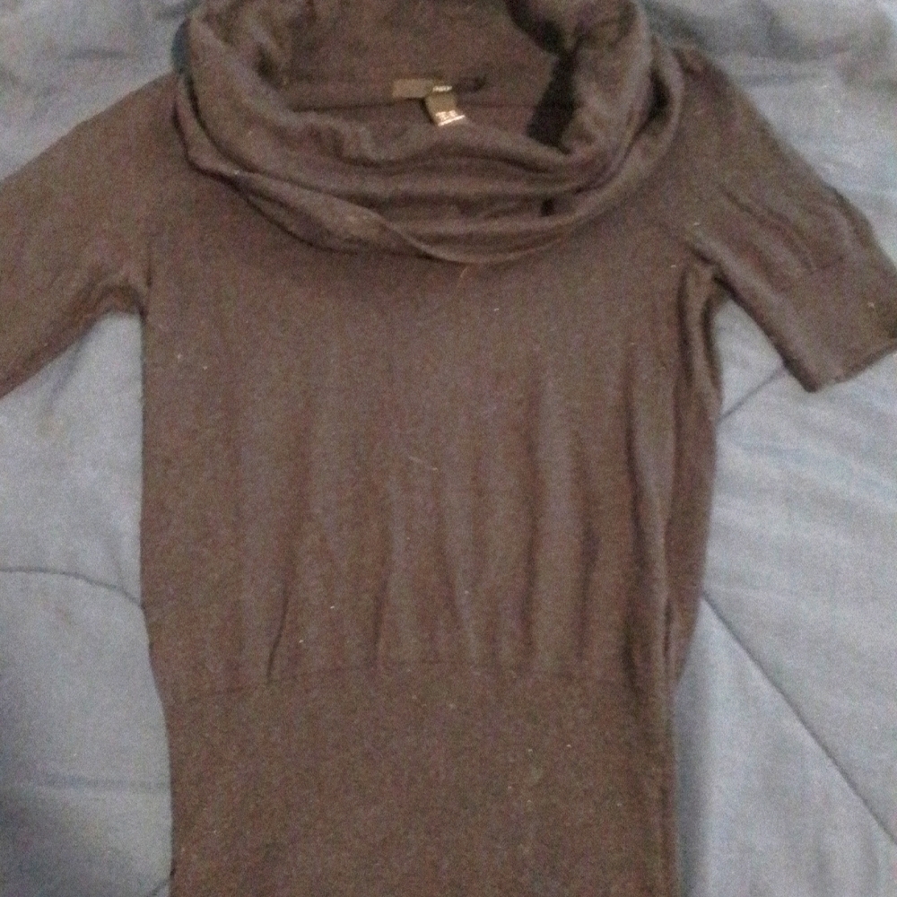 H&M 3/4 sleeve cowl neck blouse